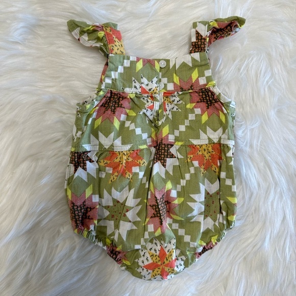 Baby Cat & Jack Newborn Romper - Picture 6 of 7
